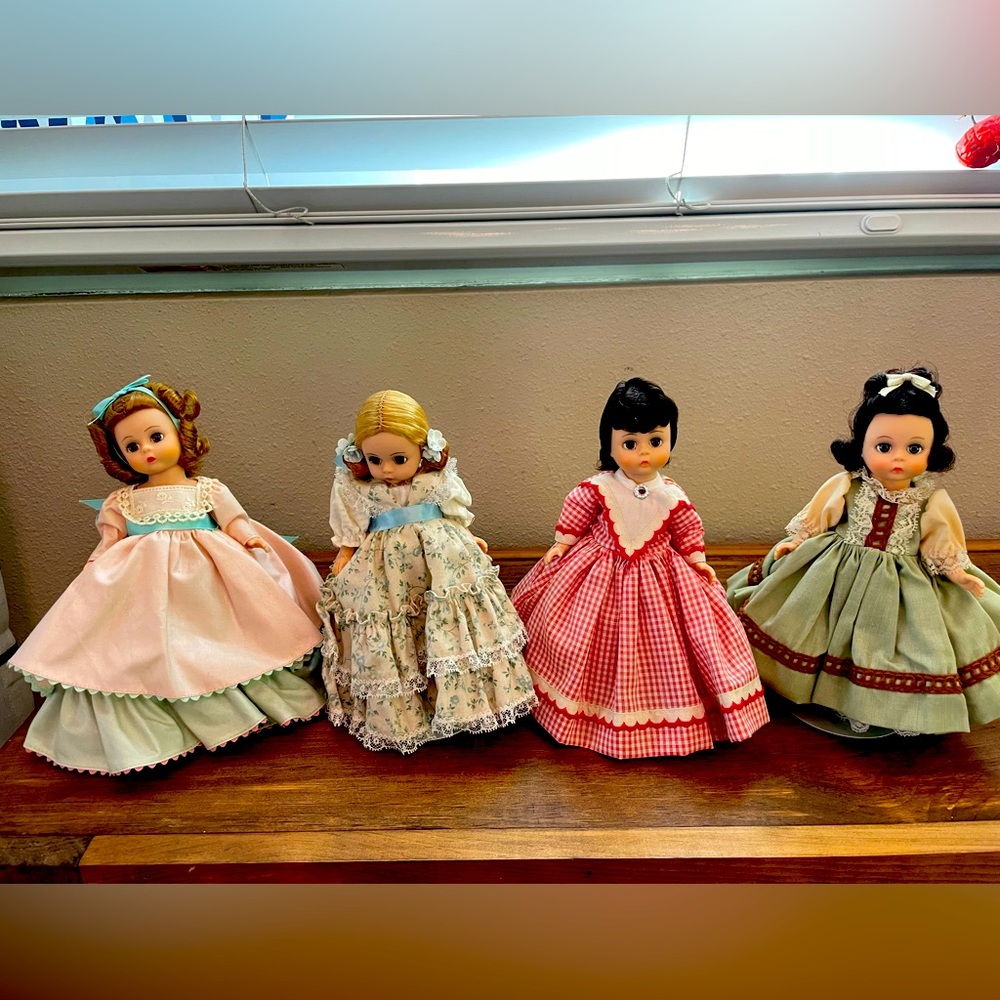 Vintage Madame Alexander dolls- set of 4 Little Women